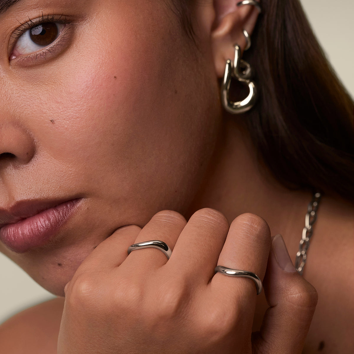 Wave Ring in Silver-Astrid &amp; Miyu