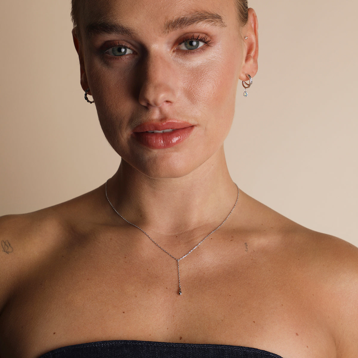 Molten Charm Lariat Necklace in Silver-Astrid &amp; Miyu