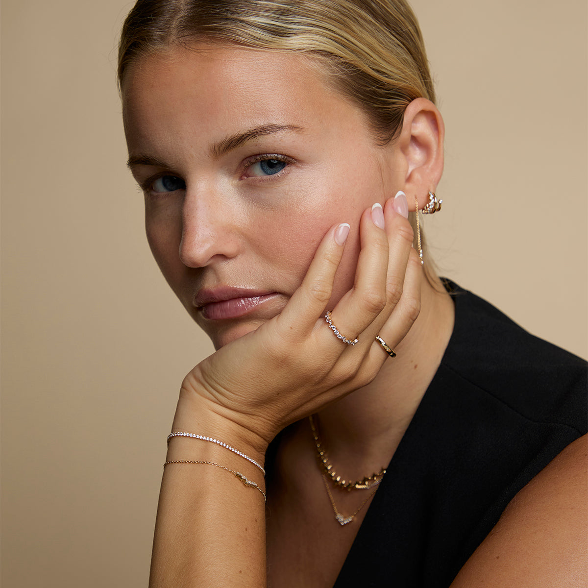 Crystal Scatter Band Ring in Gold-Astrid &amp; Miyu