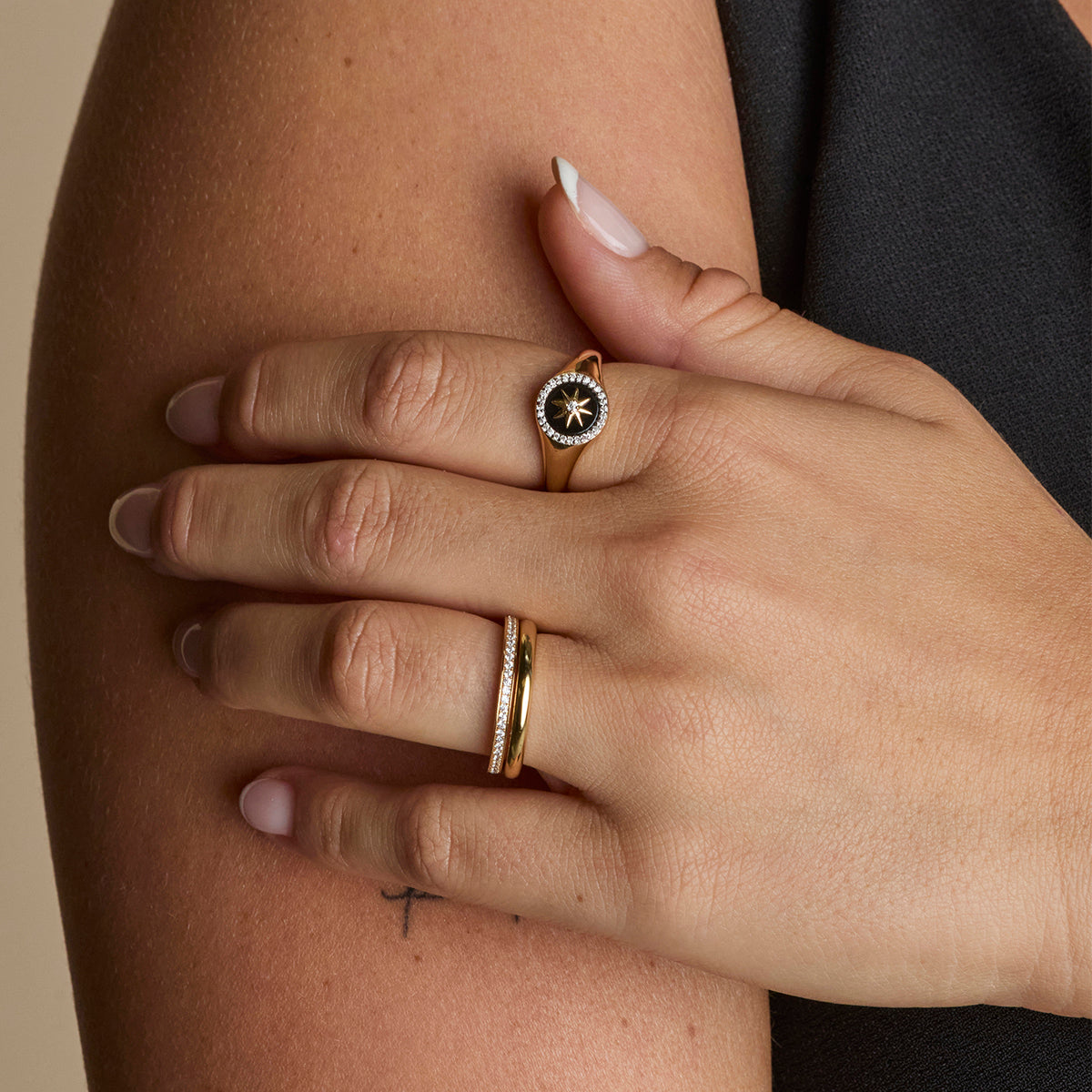 Black Star Signet Ring in Gold-Astrid &amp; Miyu