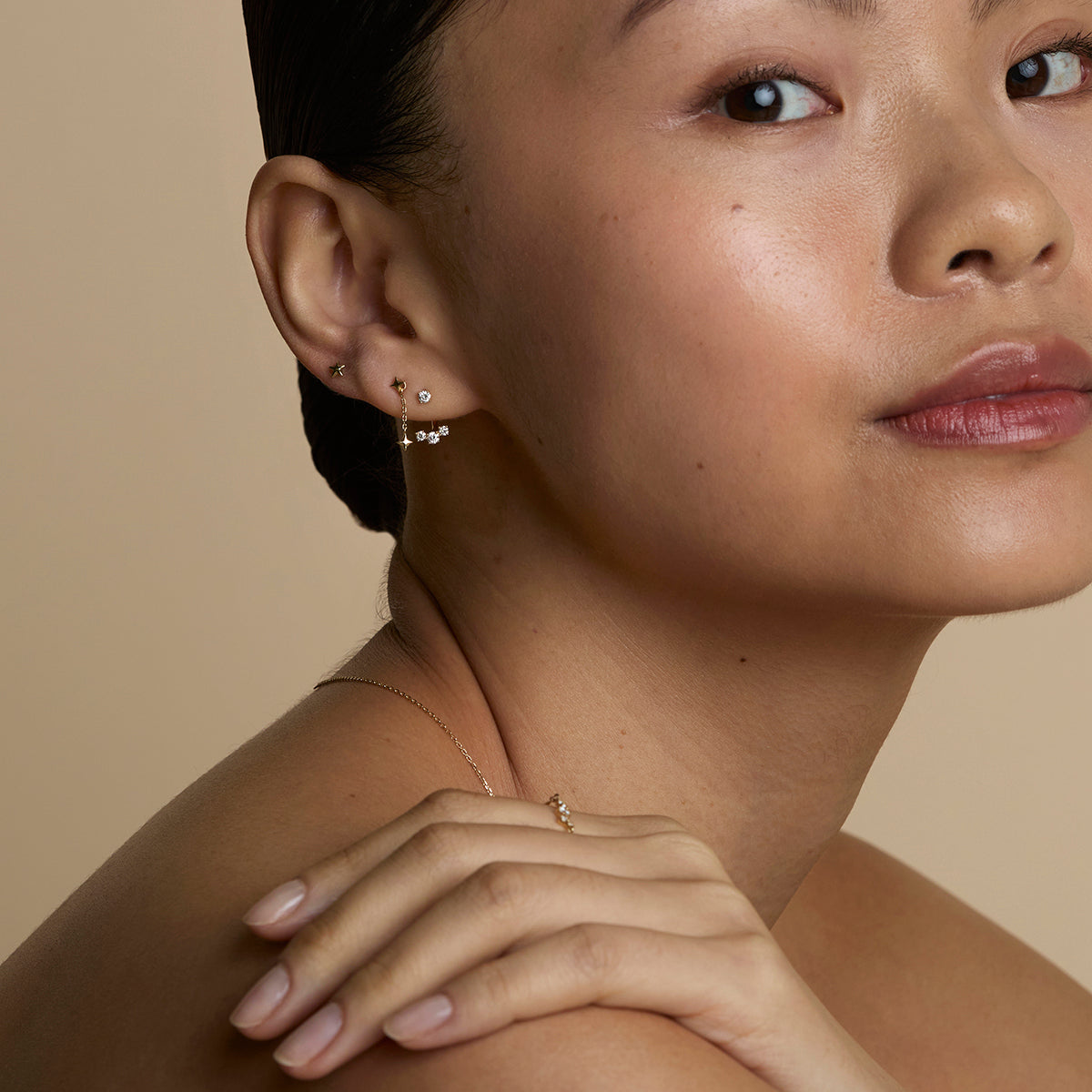 Cosmic Star Chain Studs in Solid Gold-Astrid &amp; Miyu