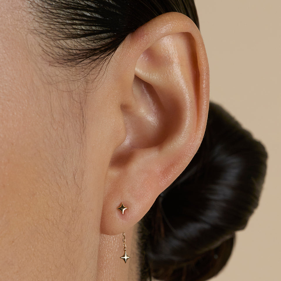 Cosmic Star Chain Studs in Solid Gold-Astrid &amp; Miyu