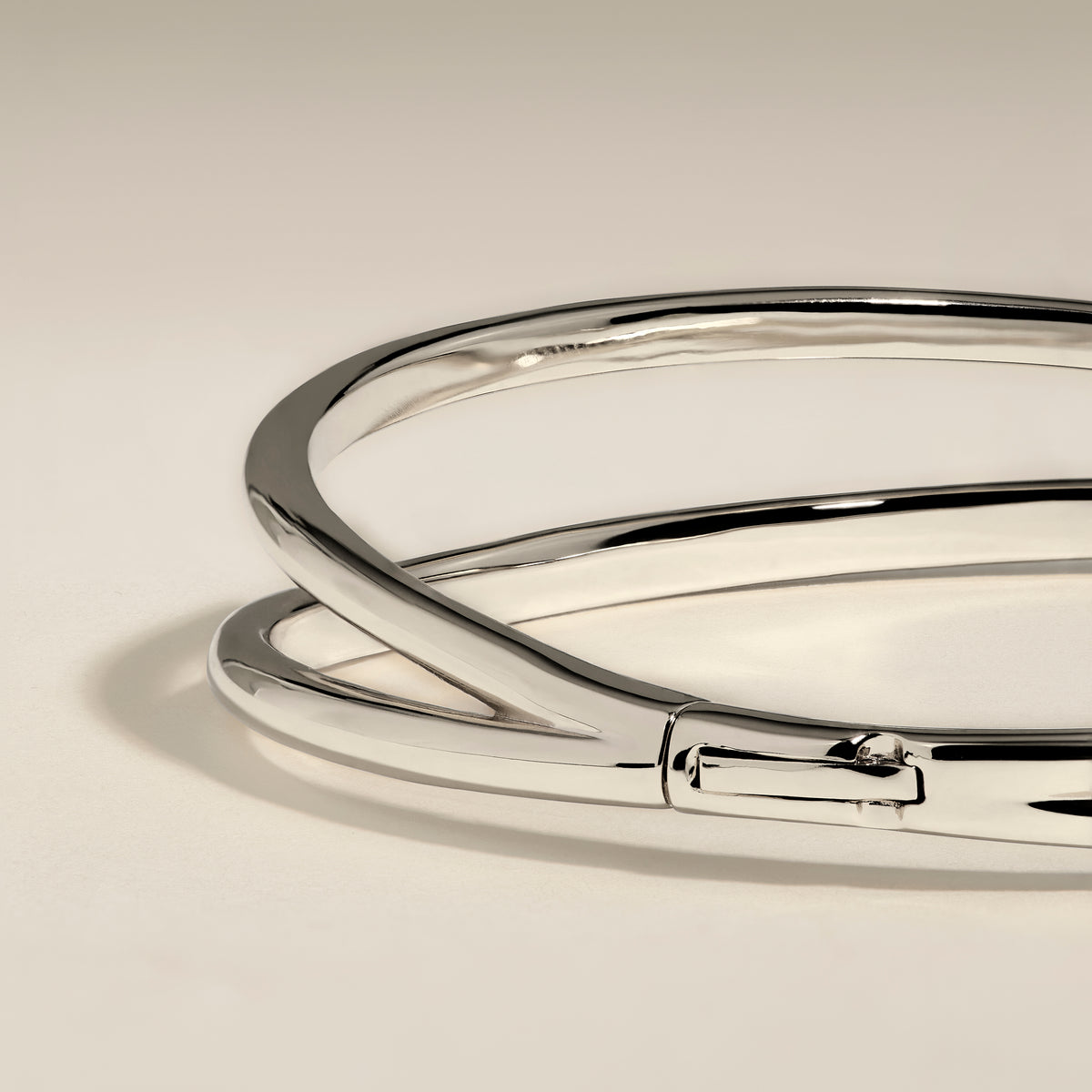 Crossover Illusion Bangle in Silver-Astrid &amp; Miyu