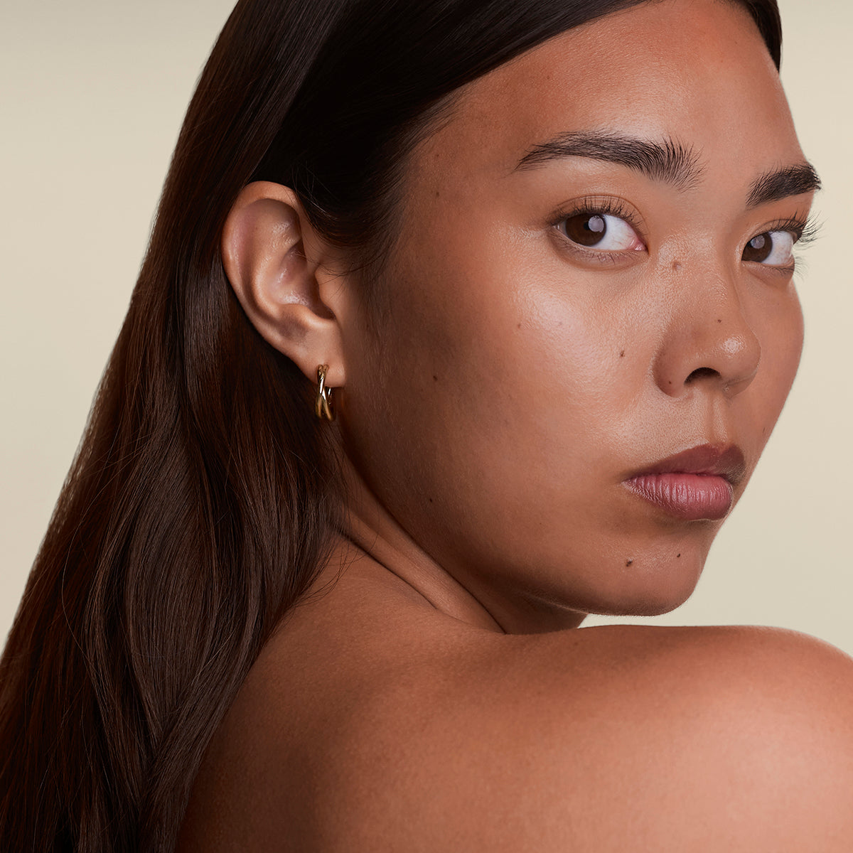 Crossover Illusion Hoops in Gold-Astrid &amp; Miyu