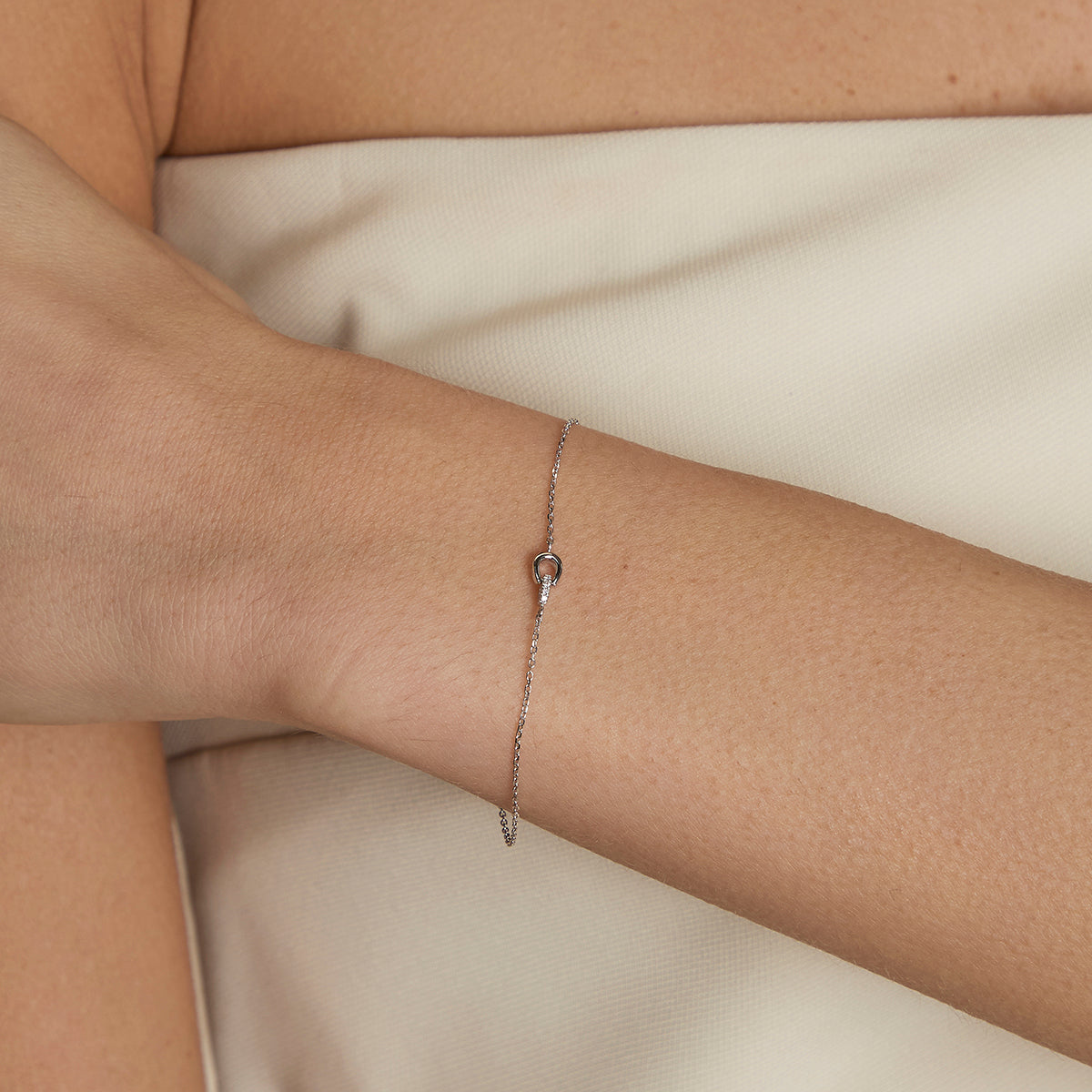 Diamond Hardware Pendant Bracelet in Solid White Gold-Astrid &amp; Miyu