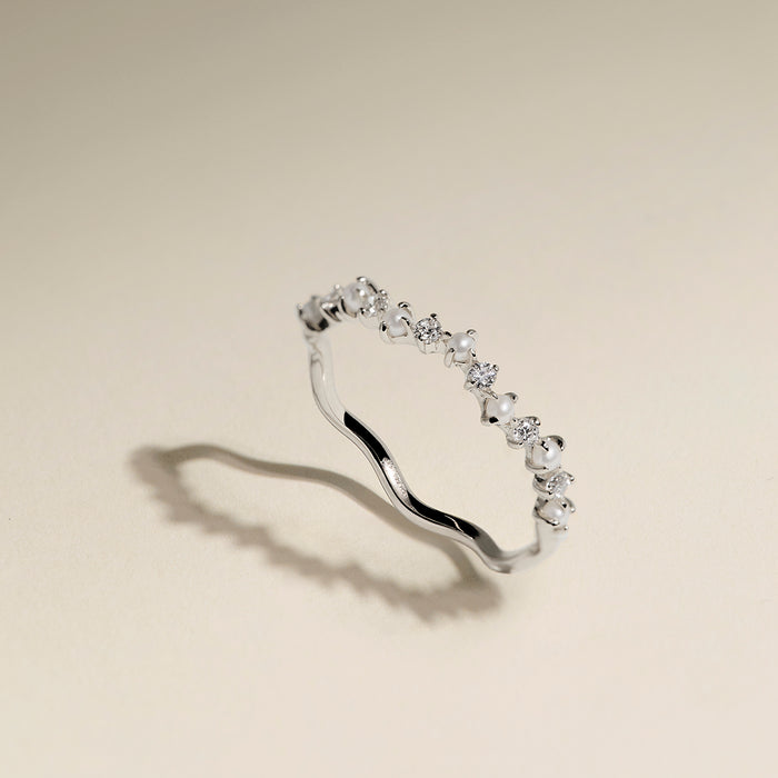 Diamond & Pearl Scalloped Ring in Solid White Gold-Astrid &amp; Miyu