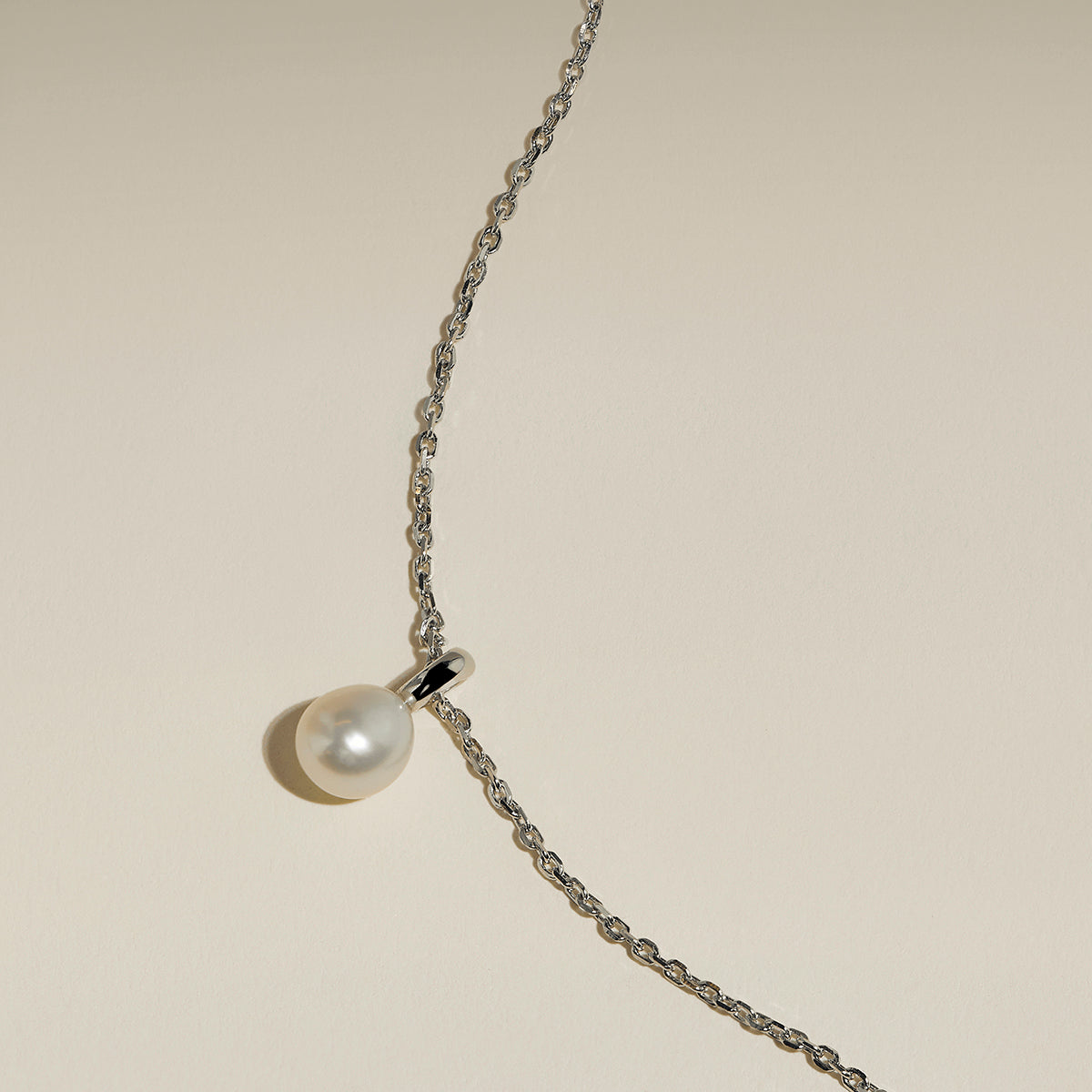 Pearl Pendant Necklace in Silver-Astrid &amp; Miyu