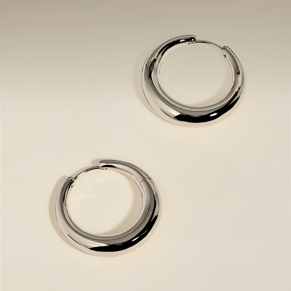 Dome XL Hoops in Silver-Astrid &amp; Miyu