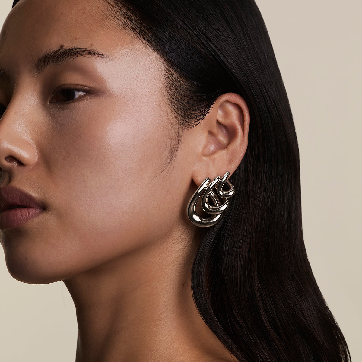 Molten XL Hoops in Silver-Astrid &amp; Miyu