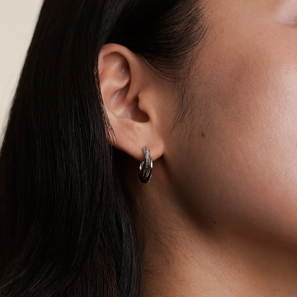 Crystal Cosmic Twist Medium Hoops in Silver-Astrid &amp; Miyu