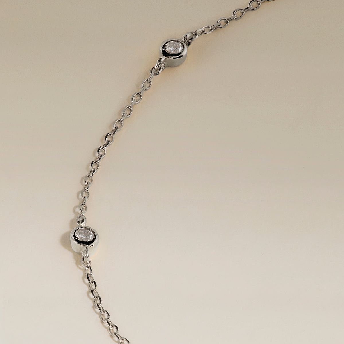 Mayfair Chain Bracelet in Solid White Gold-Astrid &amp; Miyu