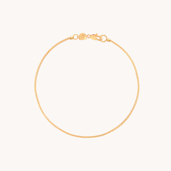 Essential Box Chain Bracelet in Gold-Astrid &amp; Miyu