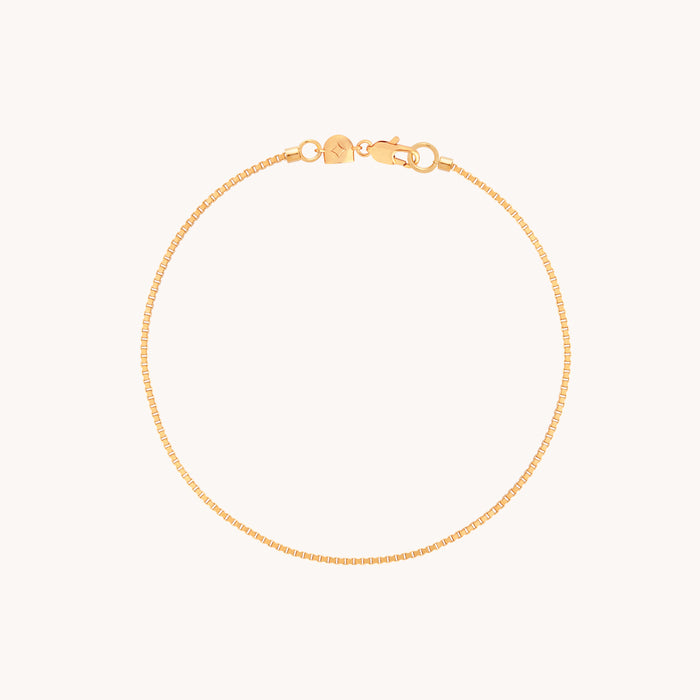 Essential Box Chain Bracelet in Gold-Astrid &amp; Miyu