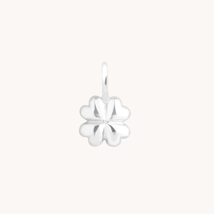 Motif Charms - Clover Charm in 9k White Gold - Welding Charm - Astrid &amp; Miyu