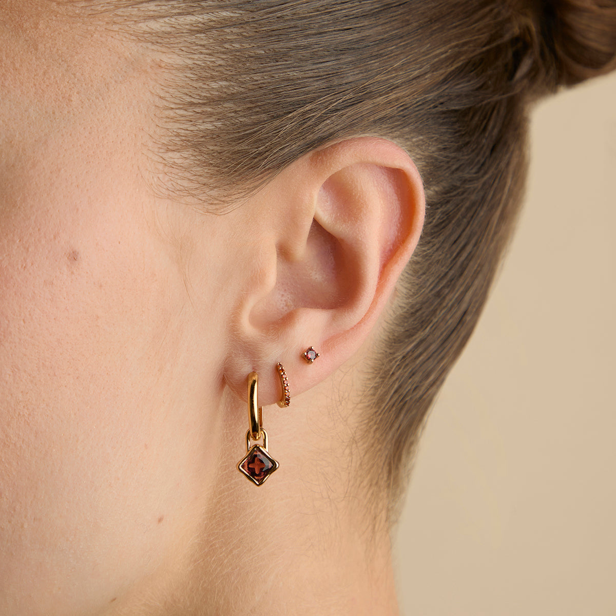 Garnet January Clip Charm in Gold-Astrid &amp; Miyu