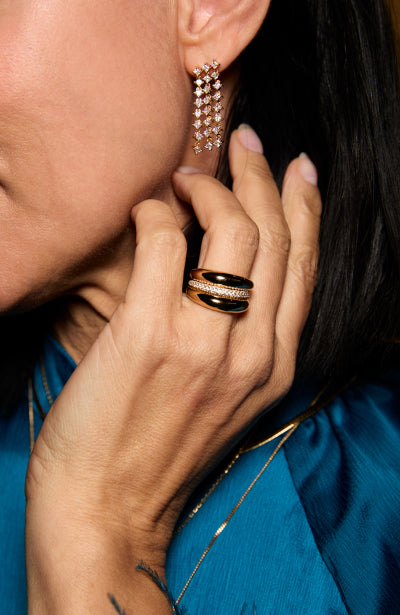 Carousel__Rings_6d0a71b2-7eb9-4ee7-9757-9bc113b50b1f-Astrid &amp; Miyu