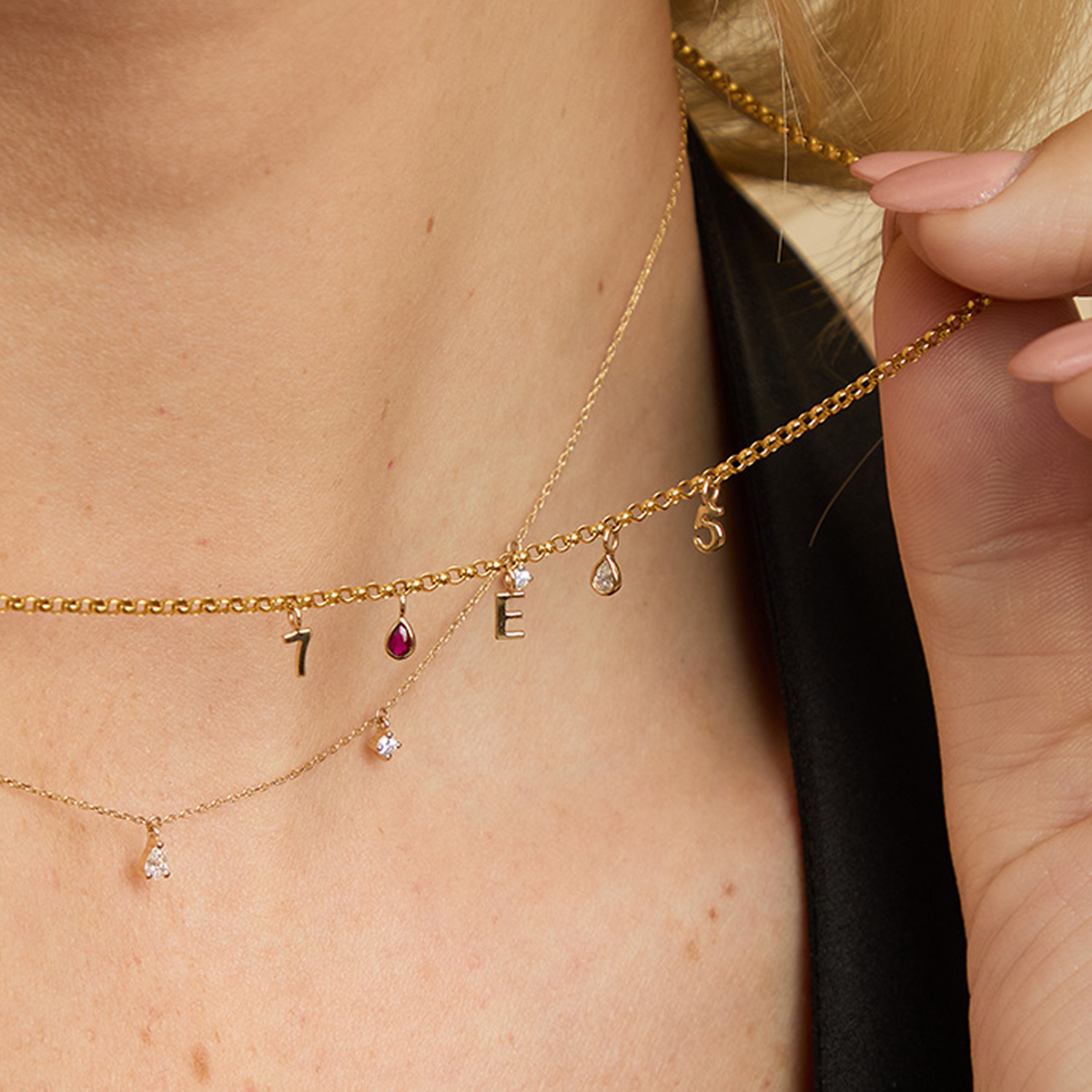 Charms_-_Mob_Grid_deb37a79-0902-4eac-af58-0c182f1090ee-Astrid &amp; Miyu