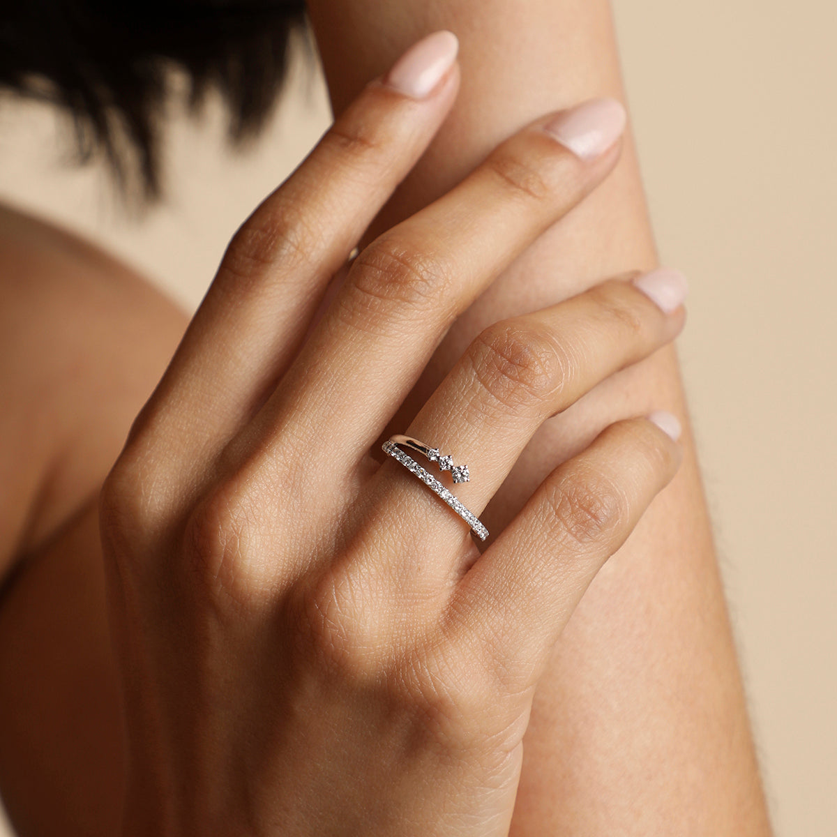 Illusion Diamond Milestone Ring in Solid White Gold-Astrid &amp; Miyu