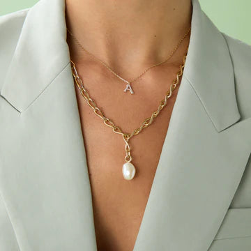 Necklaces_b93f2134-8138-4822-bfde-9d4301e8d051-Astrid &amp; Miyu