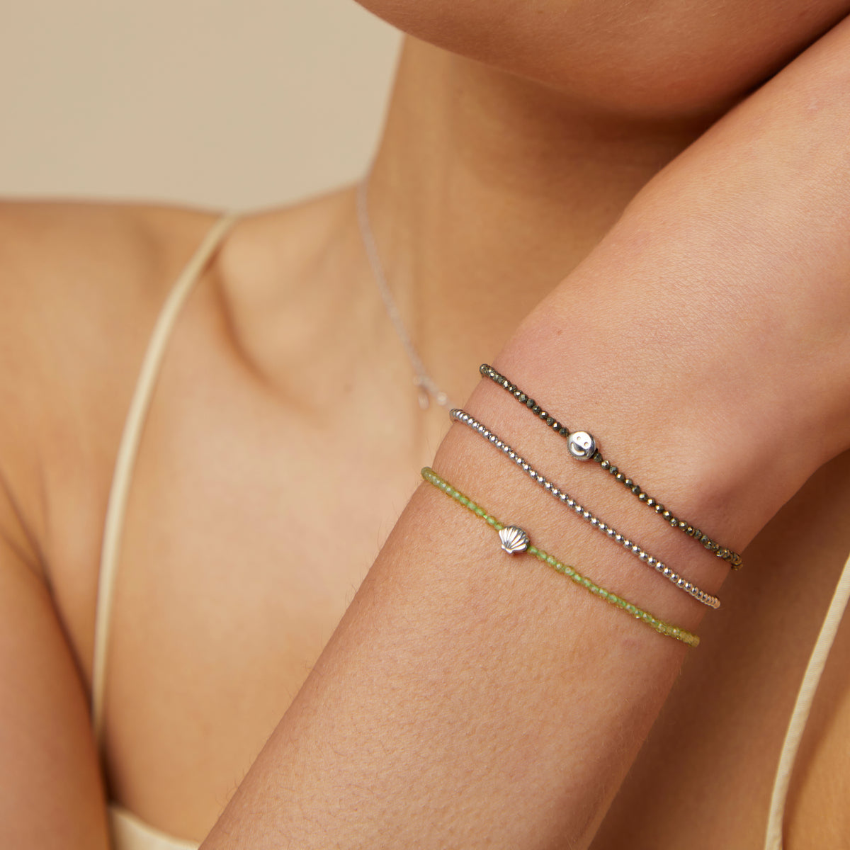 Bracelets - Beaded Bracelet in Solid White Gold - Bracelets - Astrid &amp; Miyu