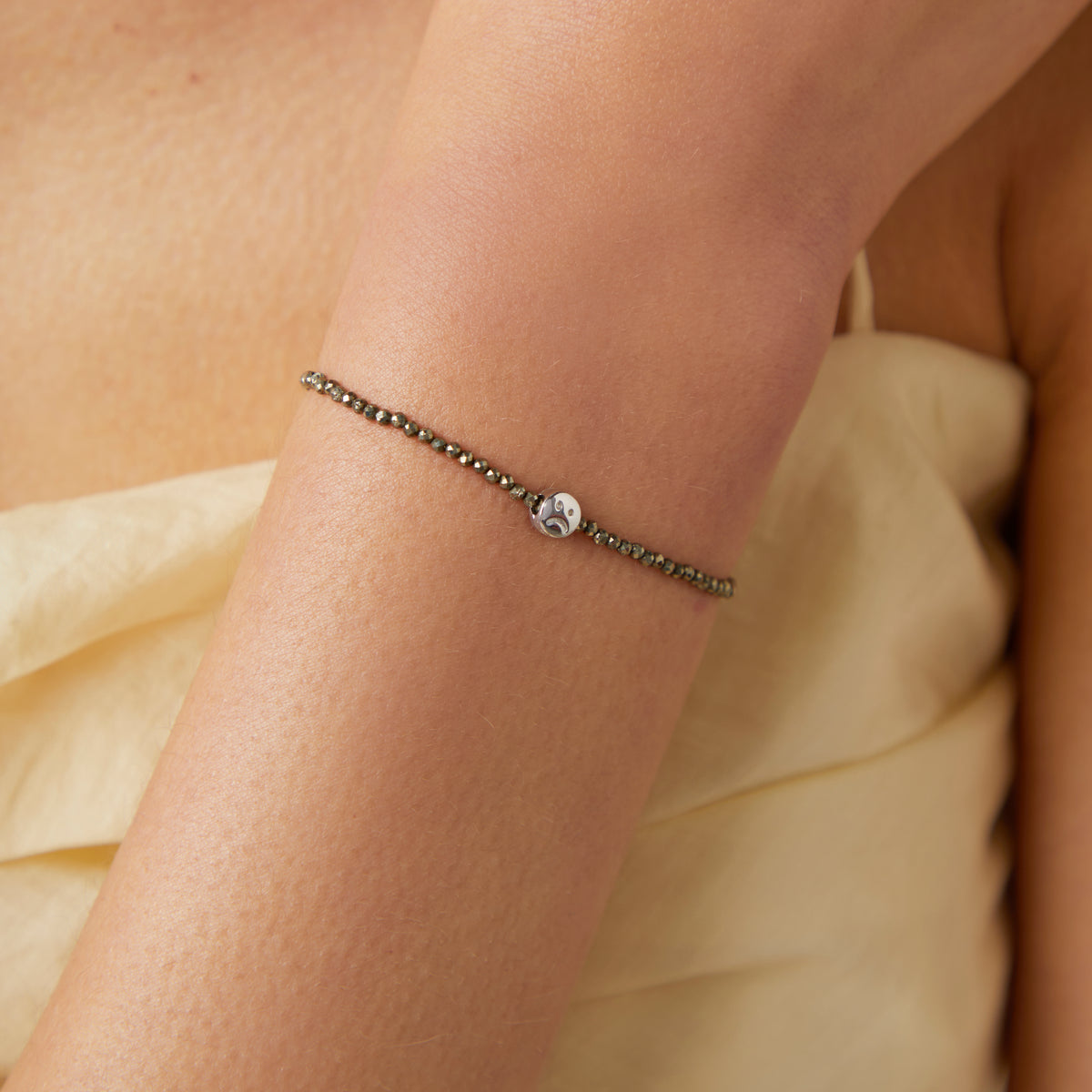 A&M Junior Collection - Smiley Click Charm in 9k White Gold - Click Charm - Astrid &amp; Miyu