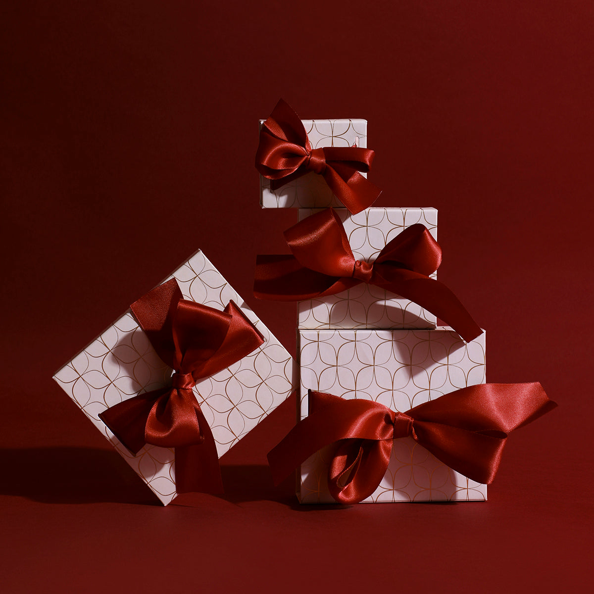 Gift Wrap & Ribbon-Astrid &amp; Miyu