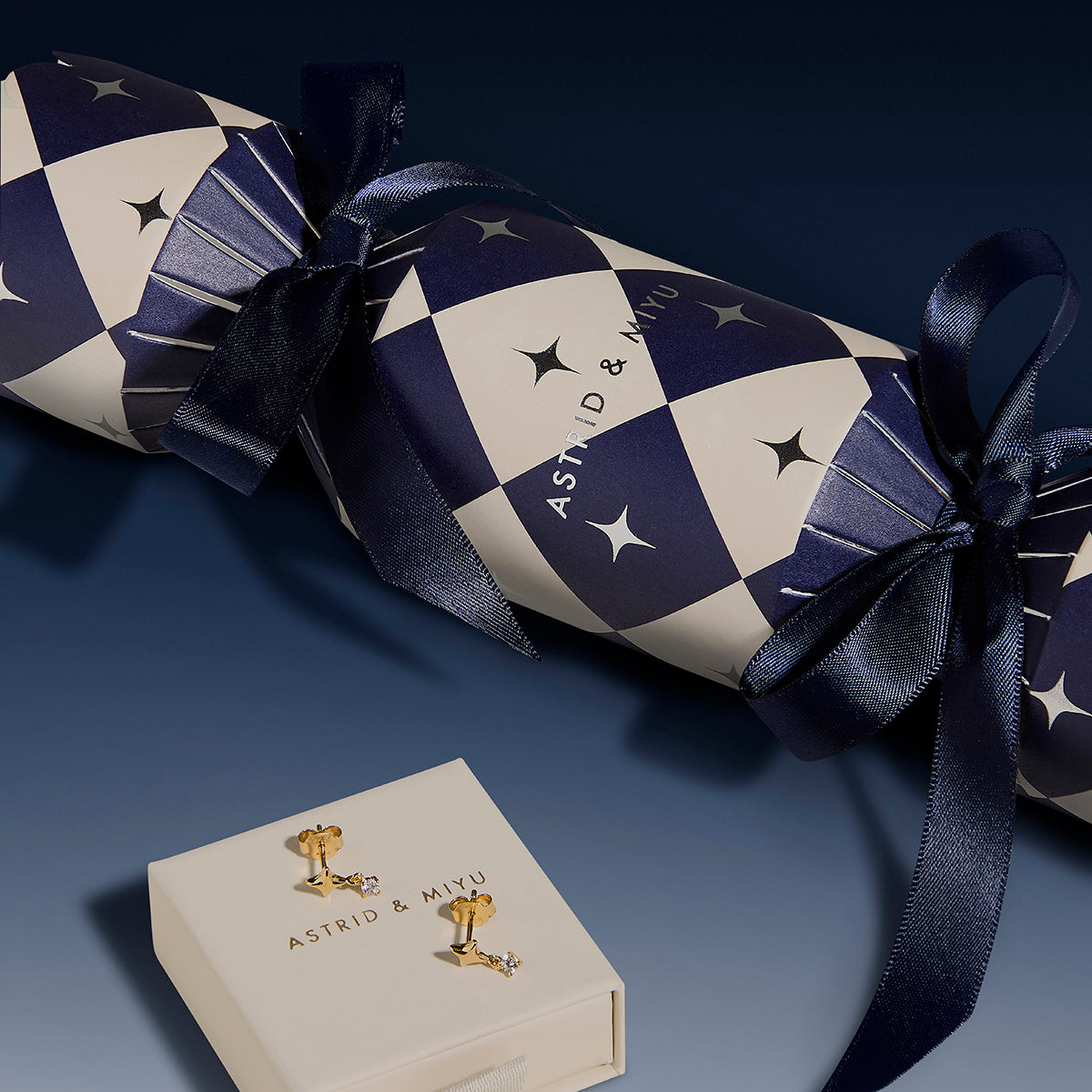 Cosmic Star Charm Studs Cracker in Gold-Astrid &amp; Miyu