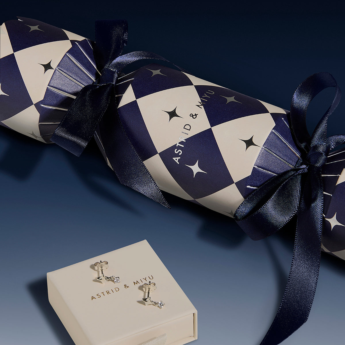 Cosmic Star Charm Studs Cracker in Silver-Astrid &amp; Miyu