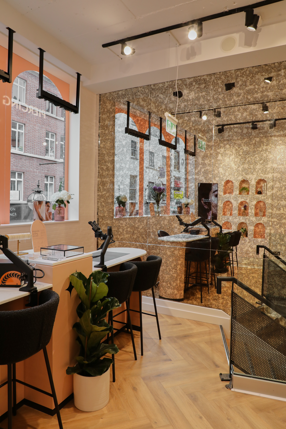 Statement_tiles_dublin-Astrid &amp; Miyu