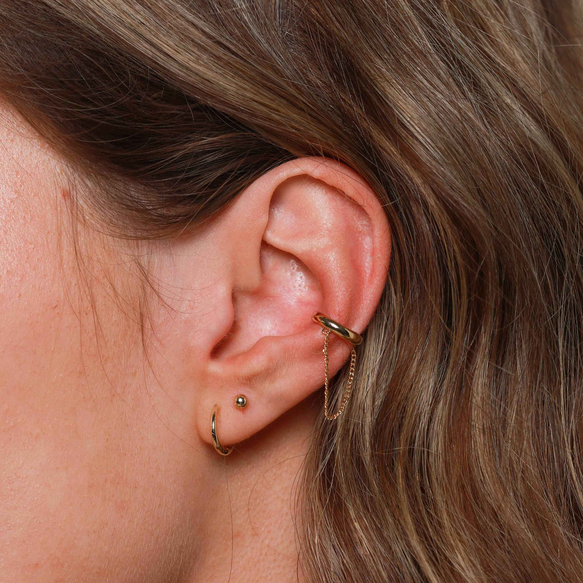 Gold Hoops - Simple Hoops in Solid Gold - Hoop Earrings - Astrid &amp; Miyu