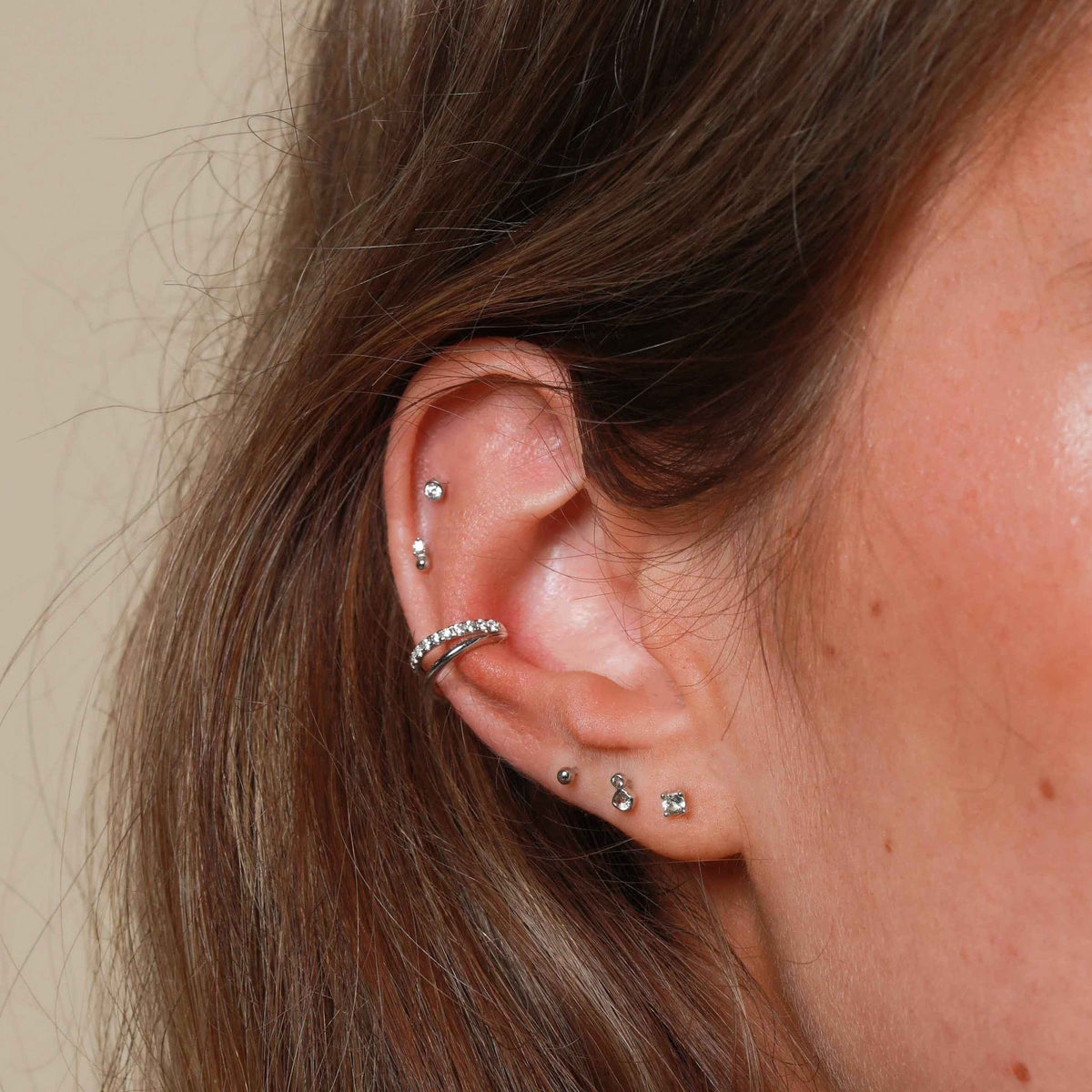 April White Topaz - Topaz Stud Earrings in Solid White Gold - Stud Earrings - Astrid &amp; Miyu